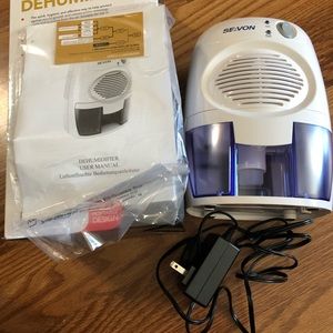 Electric dehumidifier